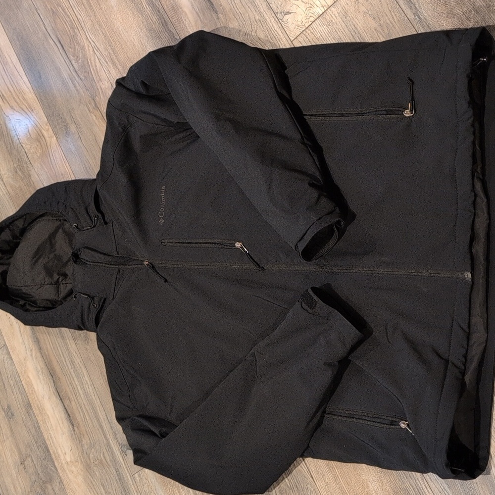 Columbia Men's Black Performance Jacket